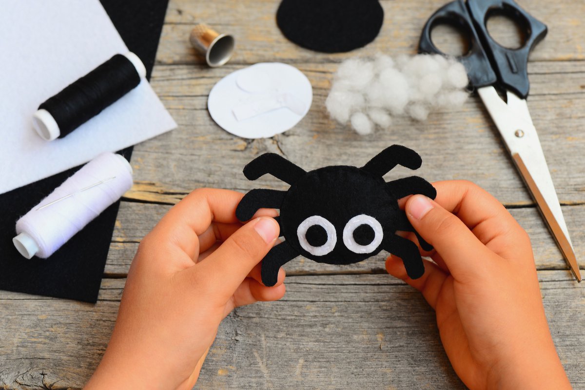 Halloween craft workshop spider