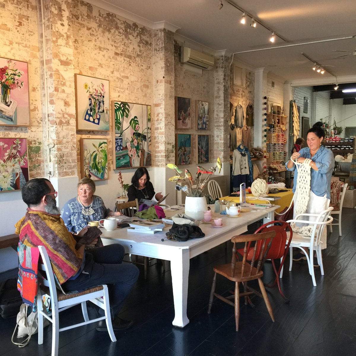 The Happenstore community table